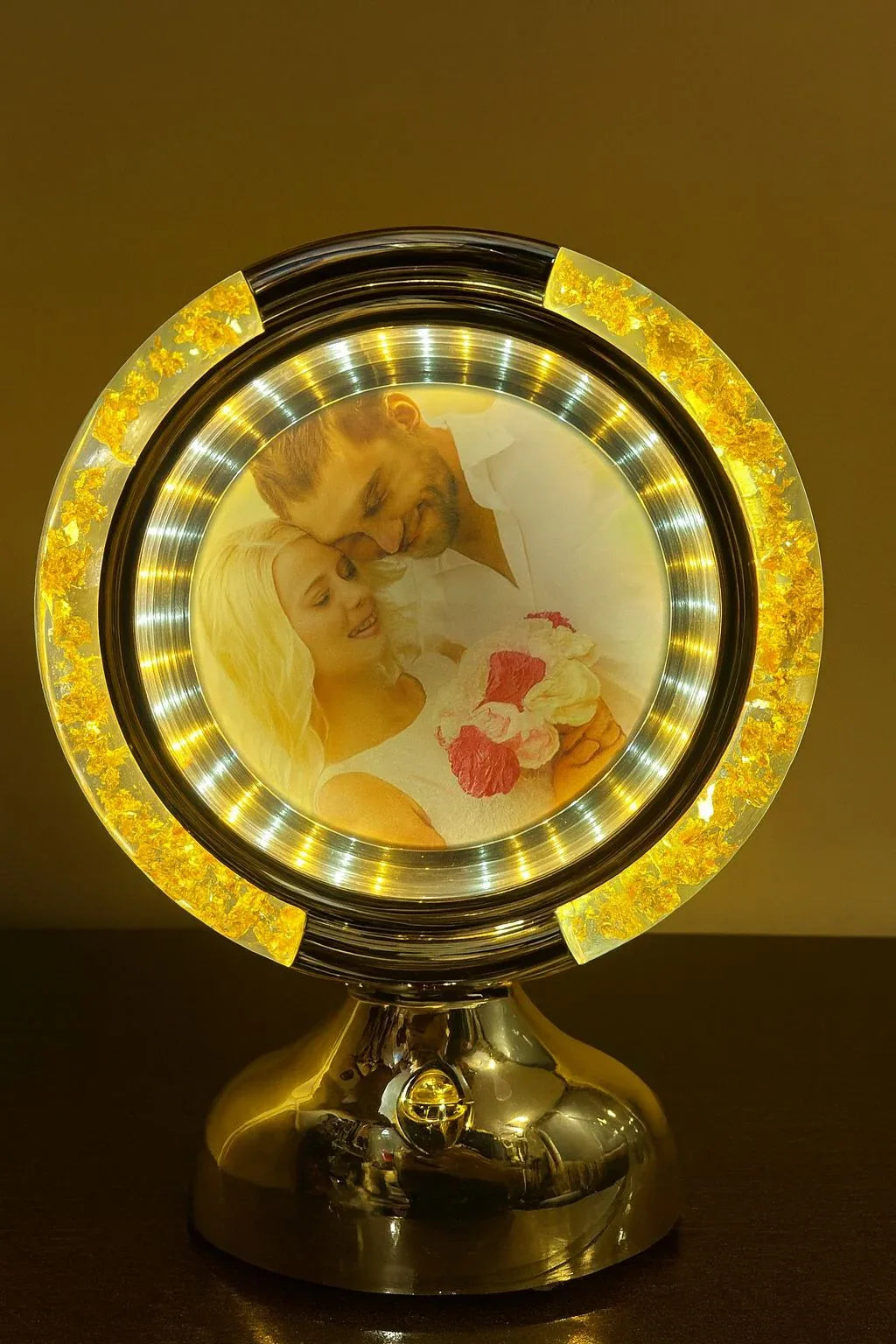 LED 3-Color Light Frame – Modern Decorative Display - Clarify.pk