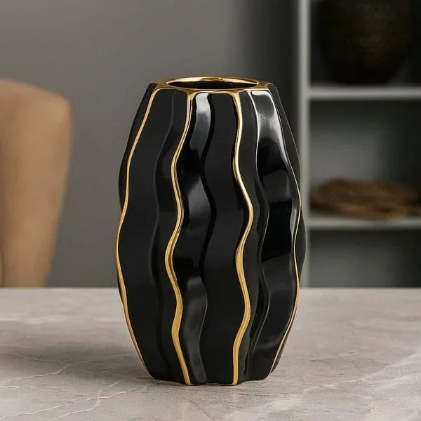 Elegant Ceramic Porcelain Vase – 8x4 Inch Decorative Piece - Clarify.pk