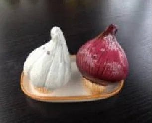 Onion & Garlic Shape Ceramic Salt & Pepper Shakers with Tray – Cute Kitchen Table Set - Clarify.pk