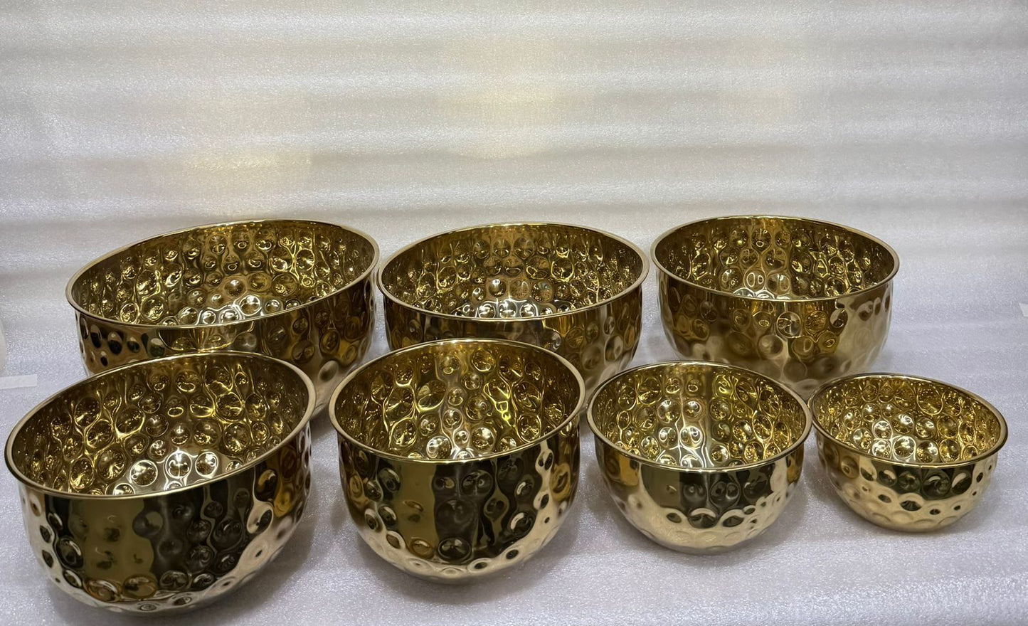 Luxury 7-Piece Hammered Stainless Steel Bowl Set