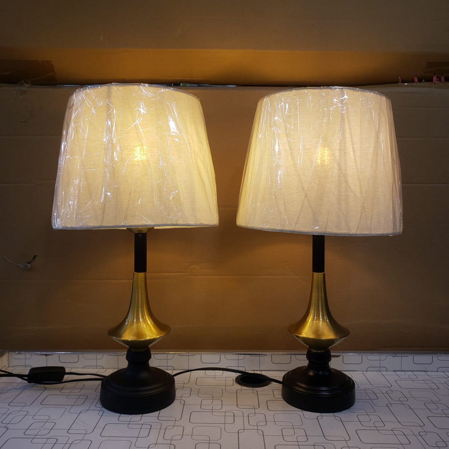 Elegant Hourglass Brass & Matte Black Table Lamp (each)