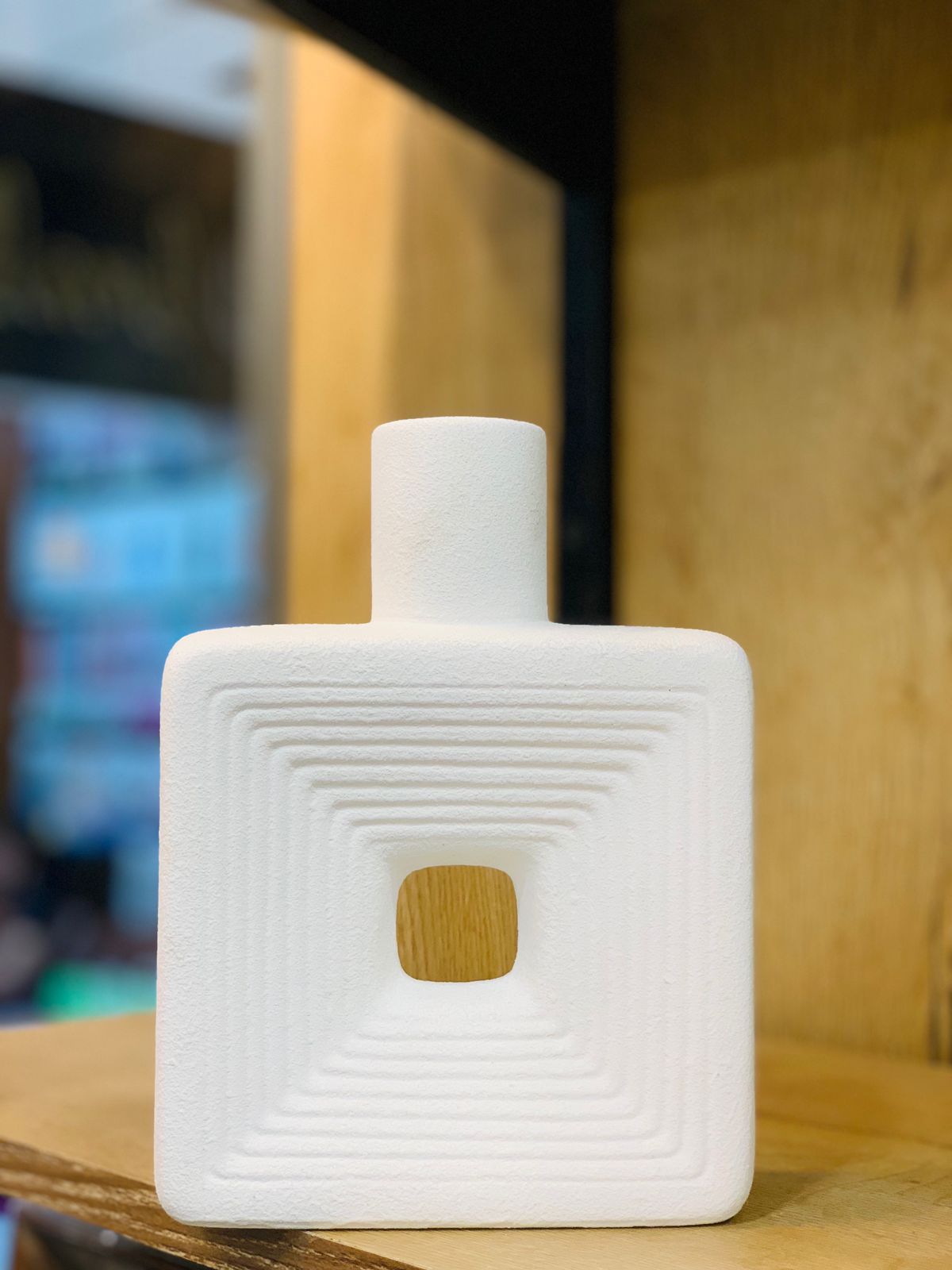 Modern Abstract White Square Vase – Minimalist Decor Accent