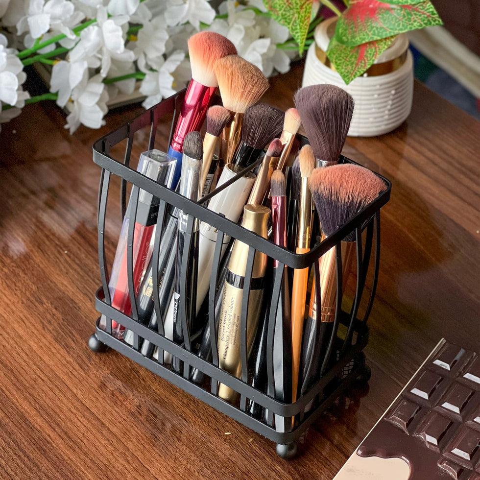 Versatile Desktop & Cutlery Metal Caddy (Random)