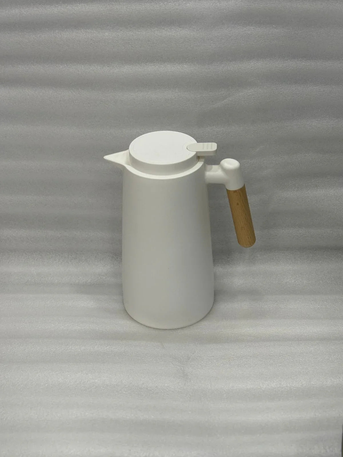 Elegant White Thermos Jug with Wooden Handle – 1 Liter - Clarify.pk