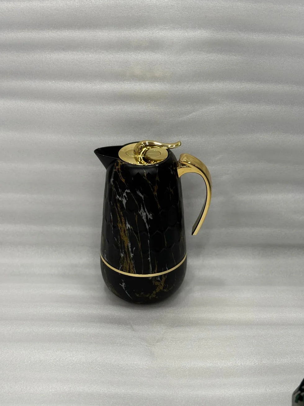 لگژری بلیک اینڈ گولڈ تھرموس فلاسک - 1L ہاٹ اینڈ کولڈ ویکیوم جگ