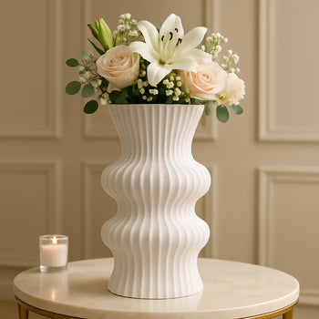 Luxury Sculptural Flower Vase – Modern Decorative Centerpiece - Clarify.pk