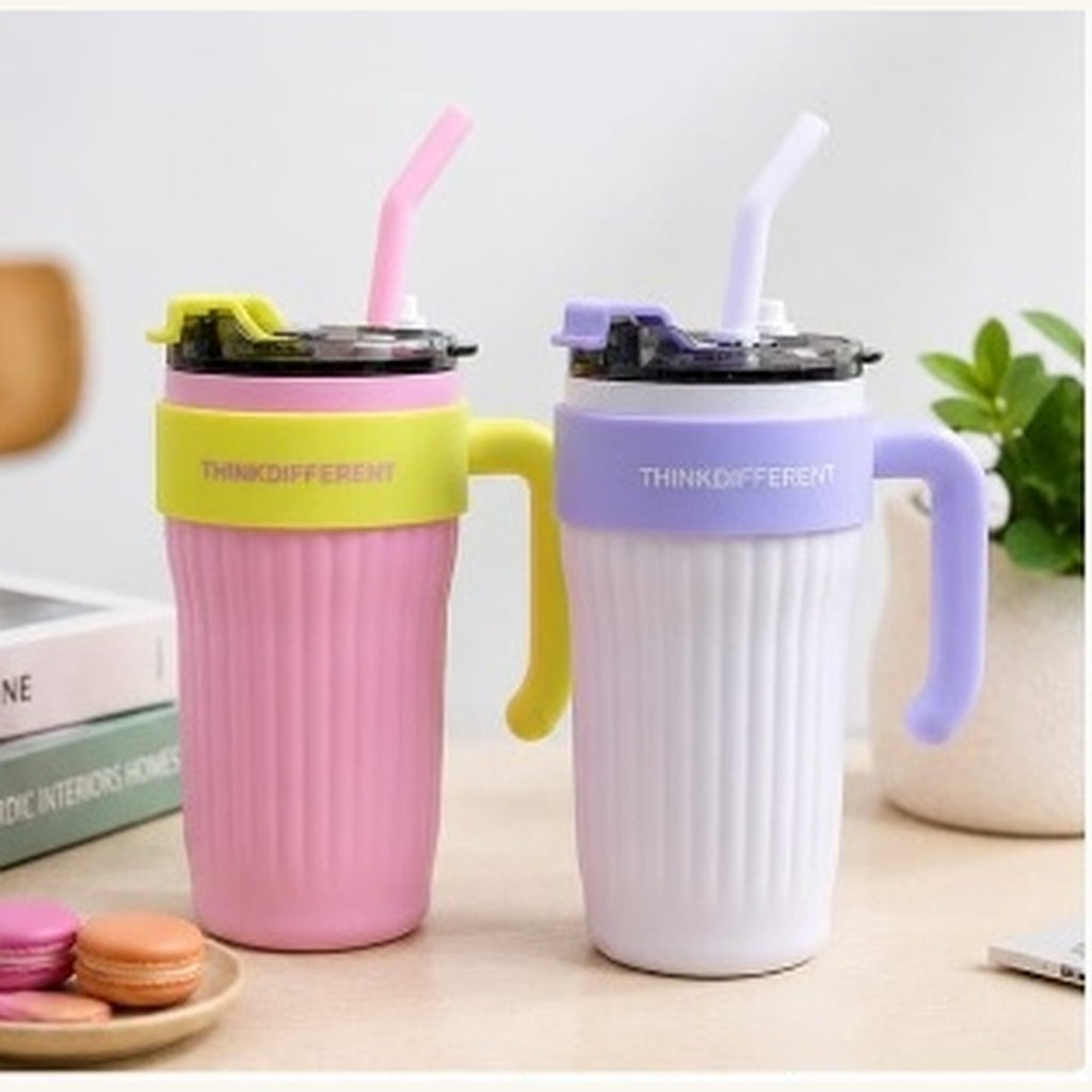 860ml Vacuum Insulated Tumbler with Handle (Random Color)