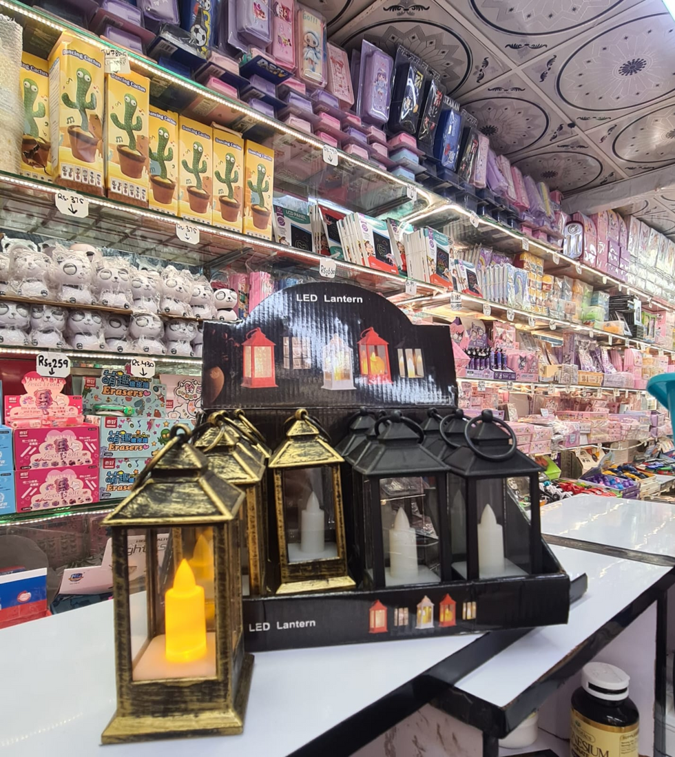 Vintage Style LED Luminous Lantern – Antique Decorative Lamp (EACH)