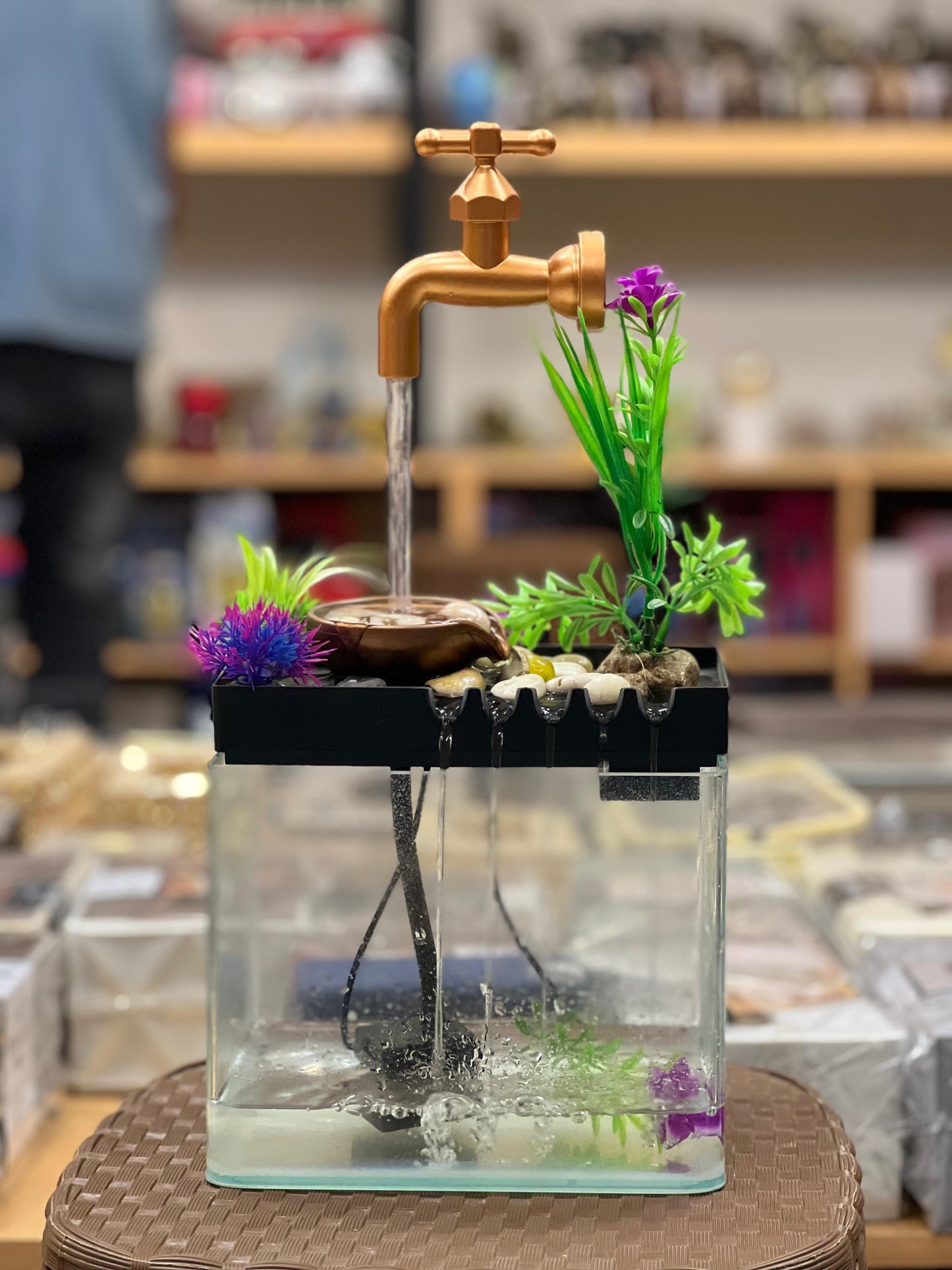 Electric Fish Aquarium Fountain – LED Desktop Water Feature ZZ