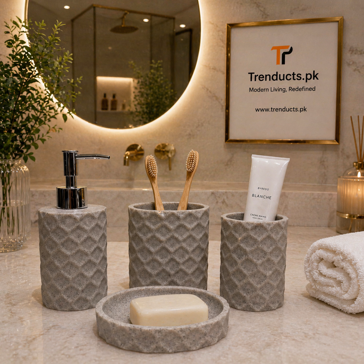 Bubble-Grid 4-Piece Resin Bathroom Set – Modern Textured Soap Dispenser, Toothbrush Holder, Tumbler, and Soap Dish
