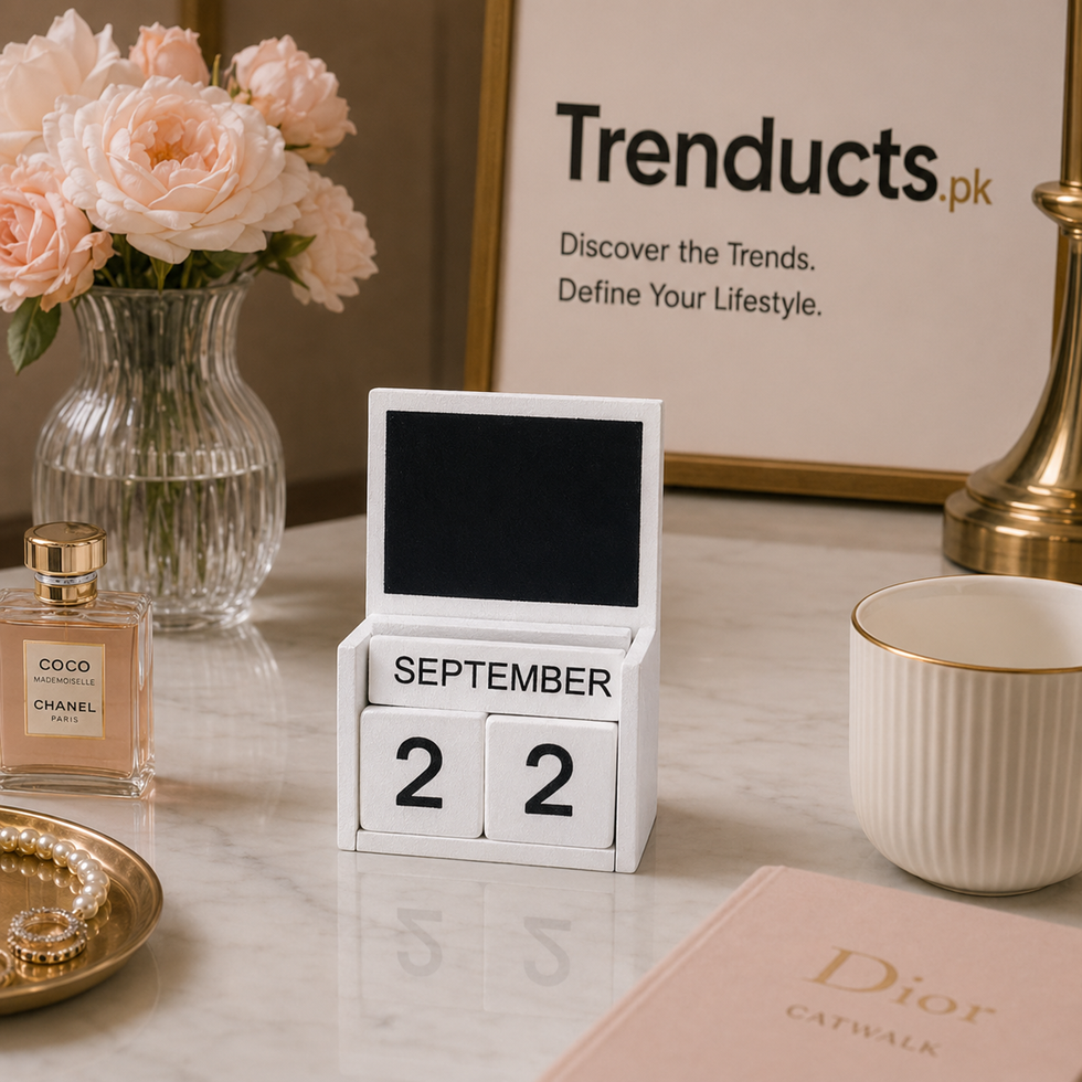 Blackboard Edition Wooden Perpetual Desk Calendar