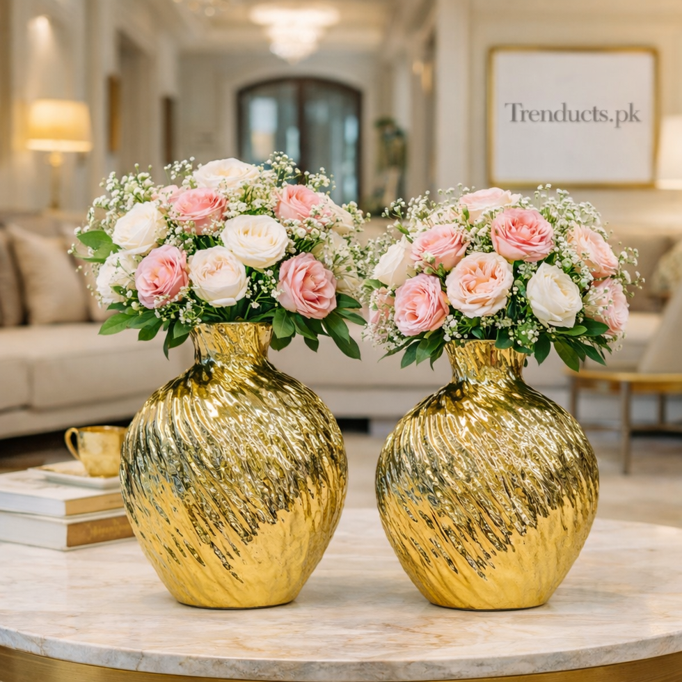 Golden Ribbed Ceramic Vase – Elegant Home Decor Centerpiece
