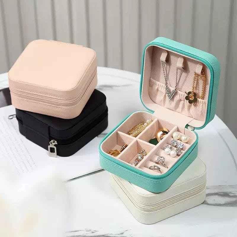 Mini Leather Jewelry Case - Elegant Travel Cosmetic Box for Jewelry and Accessories
