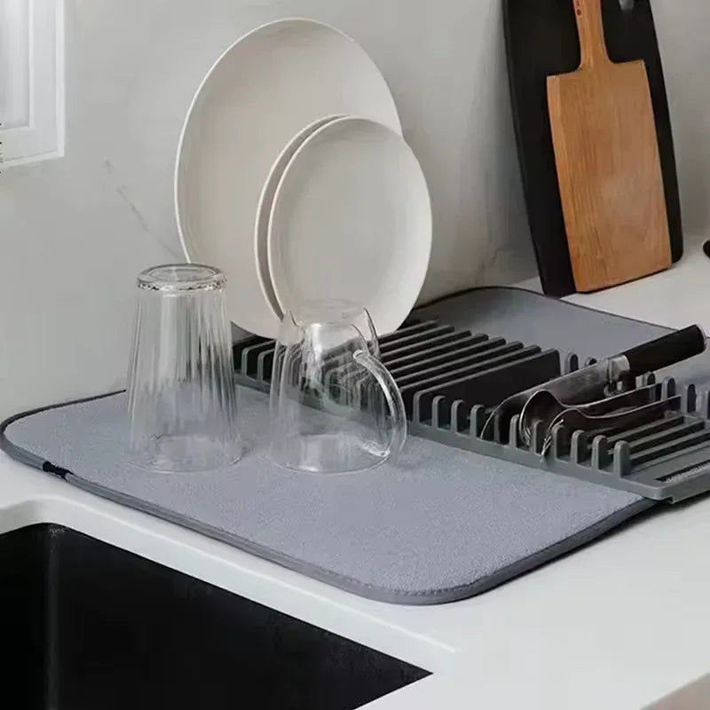 Folding Tableware Drainer Mat – Thickened Non-Slip Absorbent Pad