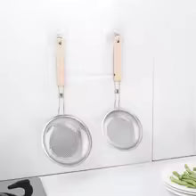 Stainless Steel Fine Mesh Strainer – Heavy-Duty Juice & Pakora Skimmer with Heat-Resistant Wood Handle