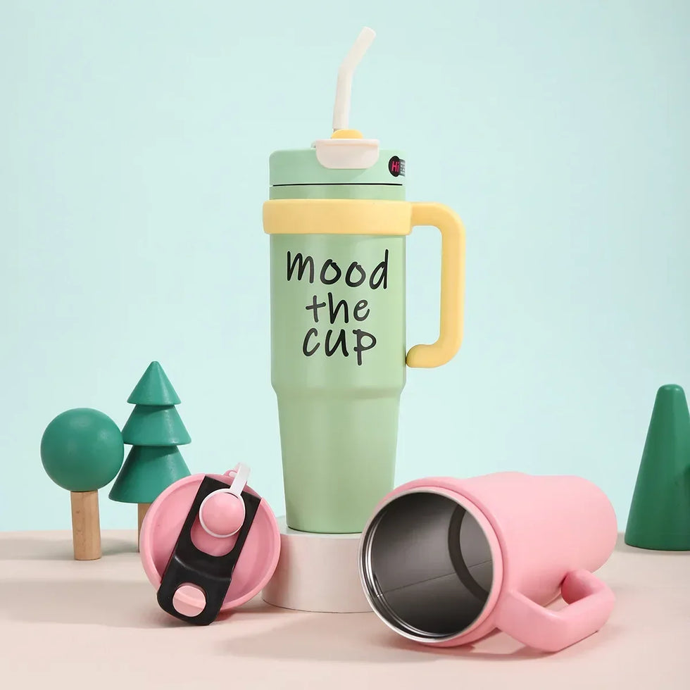 900ml Stainless Steel Insulated Tumbler (Random Color) - Clarify.pk