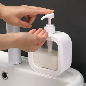 Portable Refillable Bath Pump Bottle – Travel Shower Gel Dispenser - Clarify.pk