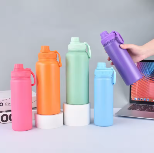 Colorful Sports Water Bottle with Sipper Cap (Random Color)