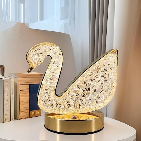 Crystal Swan Table Lamp - Luxury LED Night Light - Trenducts.pk