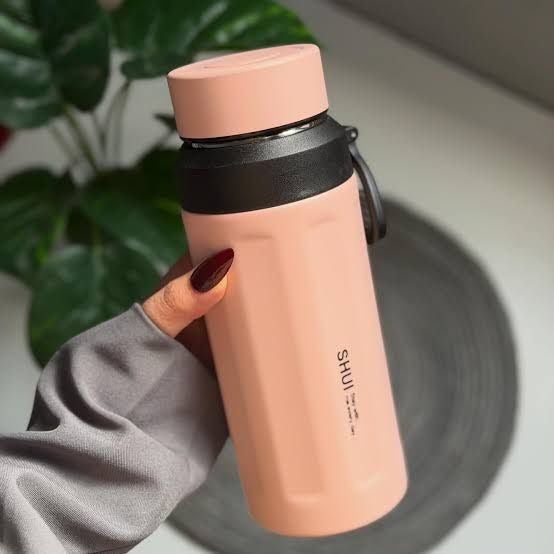 Premium 520ml Vacuum Travel Bottle - Insulated Coffee Mug (Random Color) - Trenducts.pk