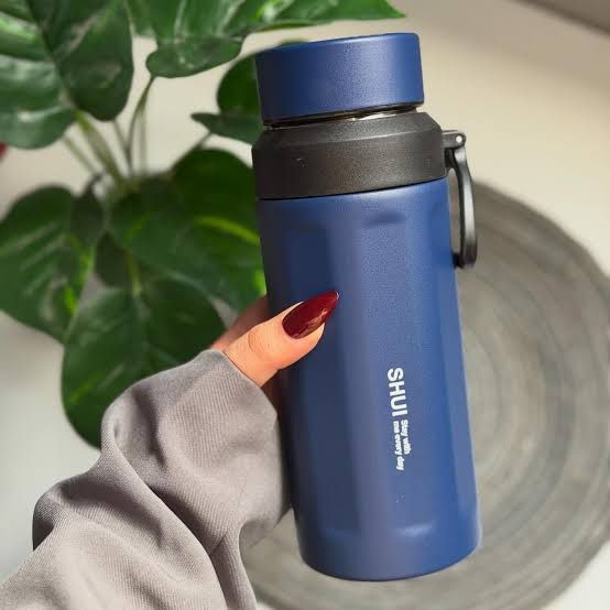 Premium 520ml Vacuum Travel Bottle - Insulated Coffee Mug (Random Color) - Trenducts.pk