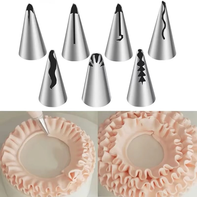 Master Baker’s Palette Ultimate Cake Decorating Piping Nozzle Set