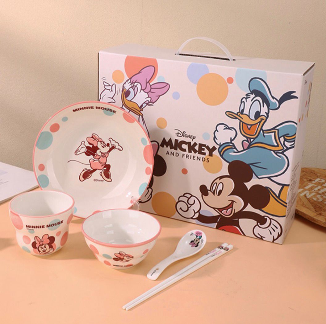 Official Disney Collection: Minnie Mouse Premium Ceramic Crockery Set – 6-Piece Deluxe Kids' Dining Collection