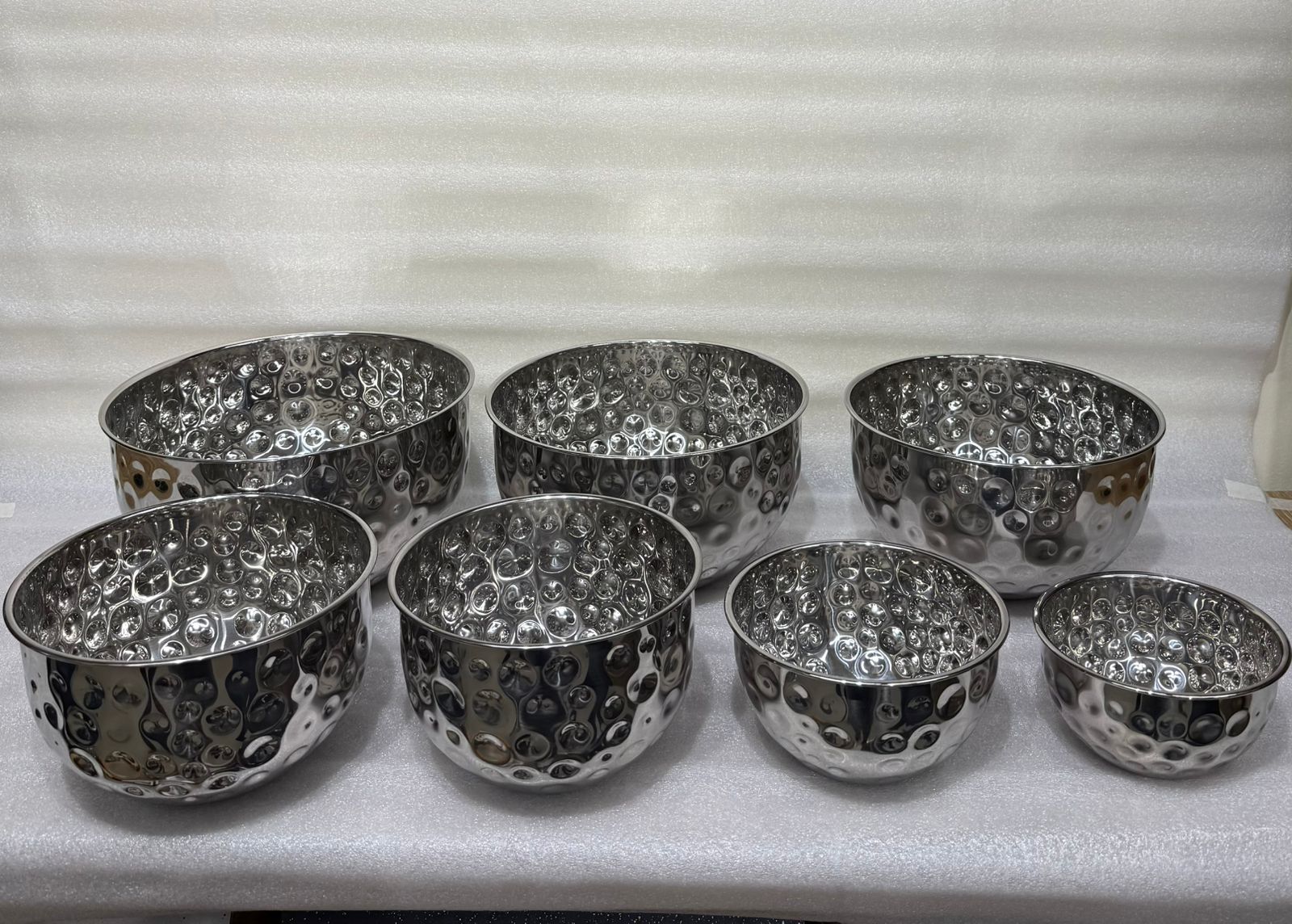 Luxury 7-Piece Hammered Stainless Steel Bowl Set