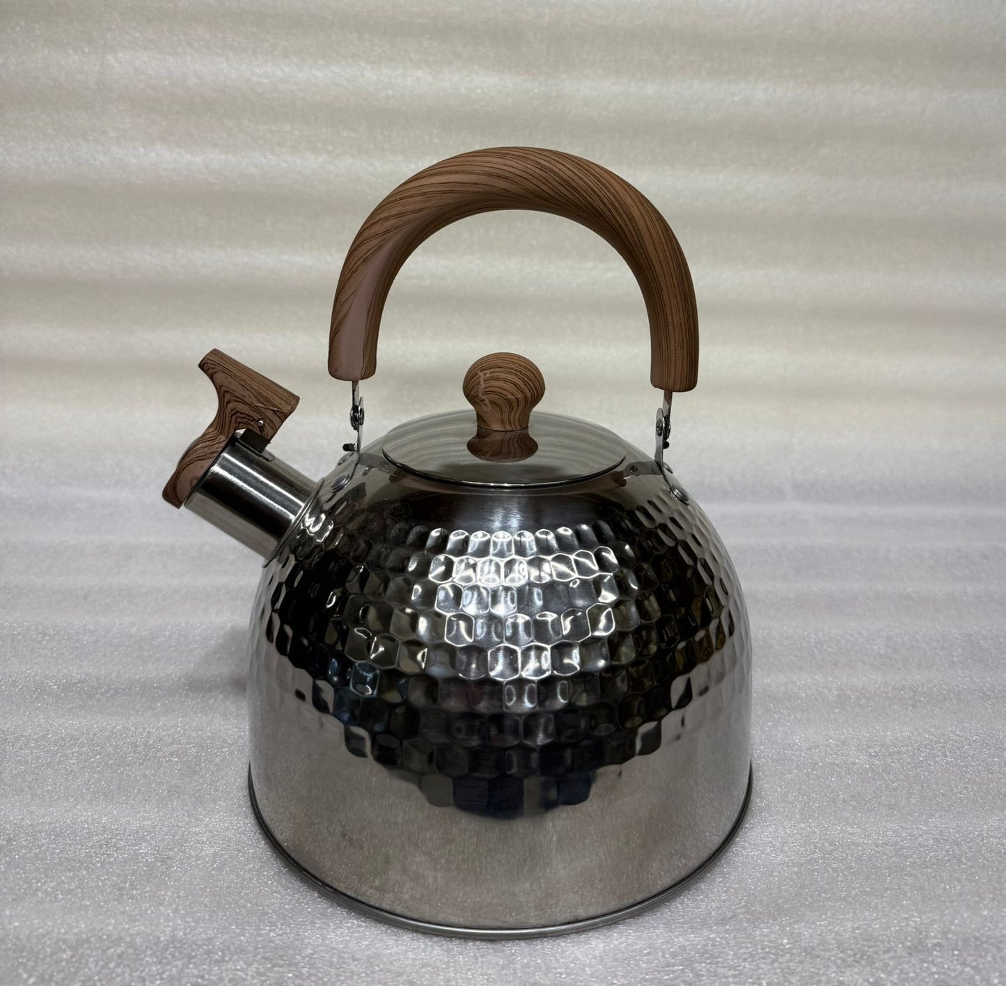Premium Hammered Whistling Tea Kettle with Wood-Finish Accents