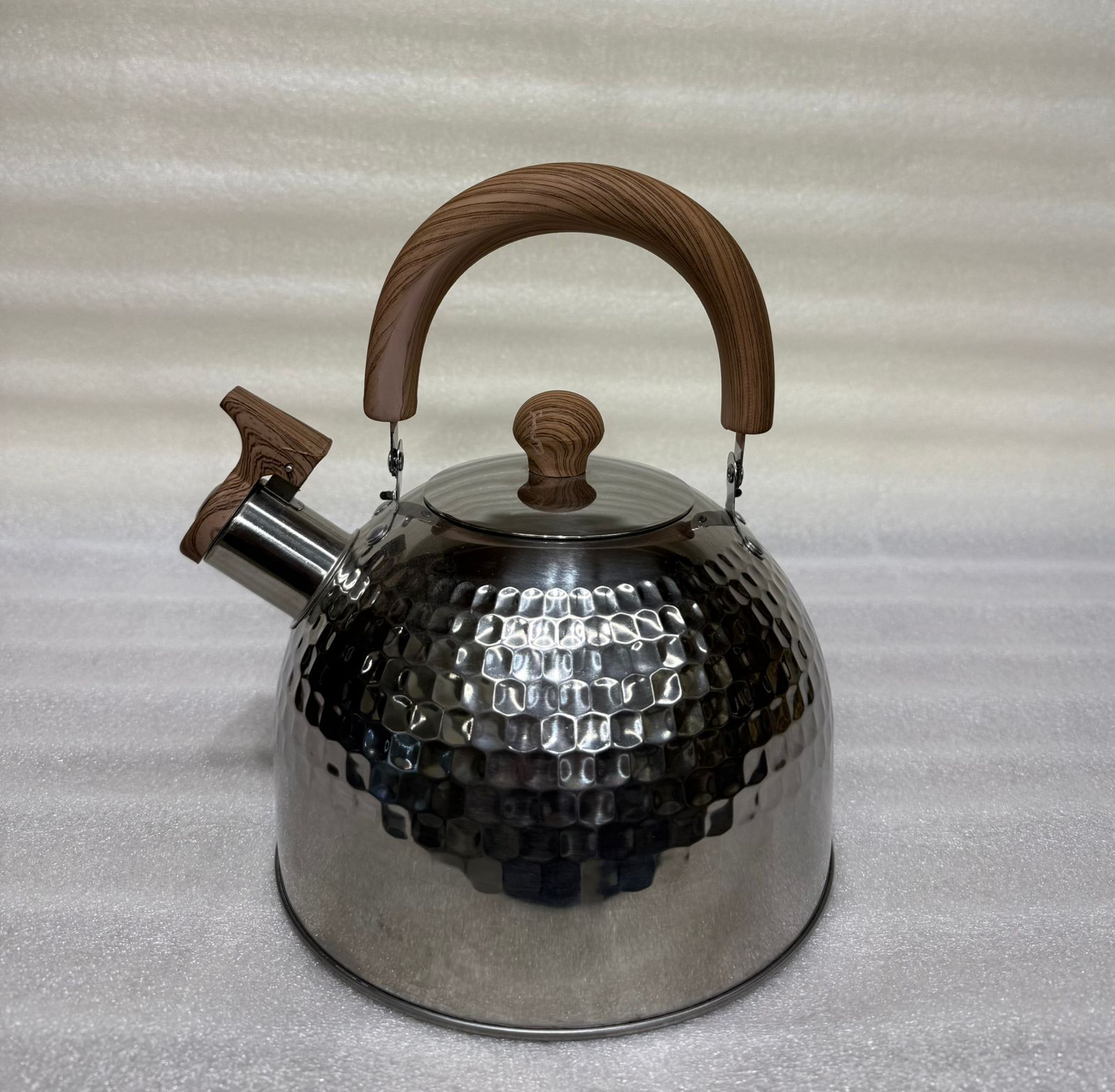 Premium Hammered Whistling Tea Kettle with Wood-Finish Accents