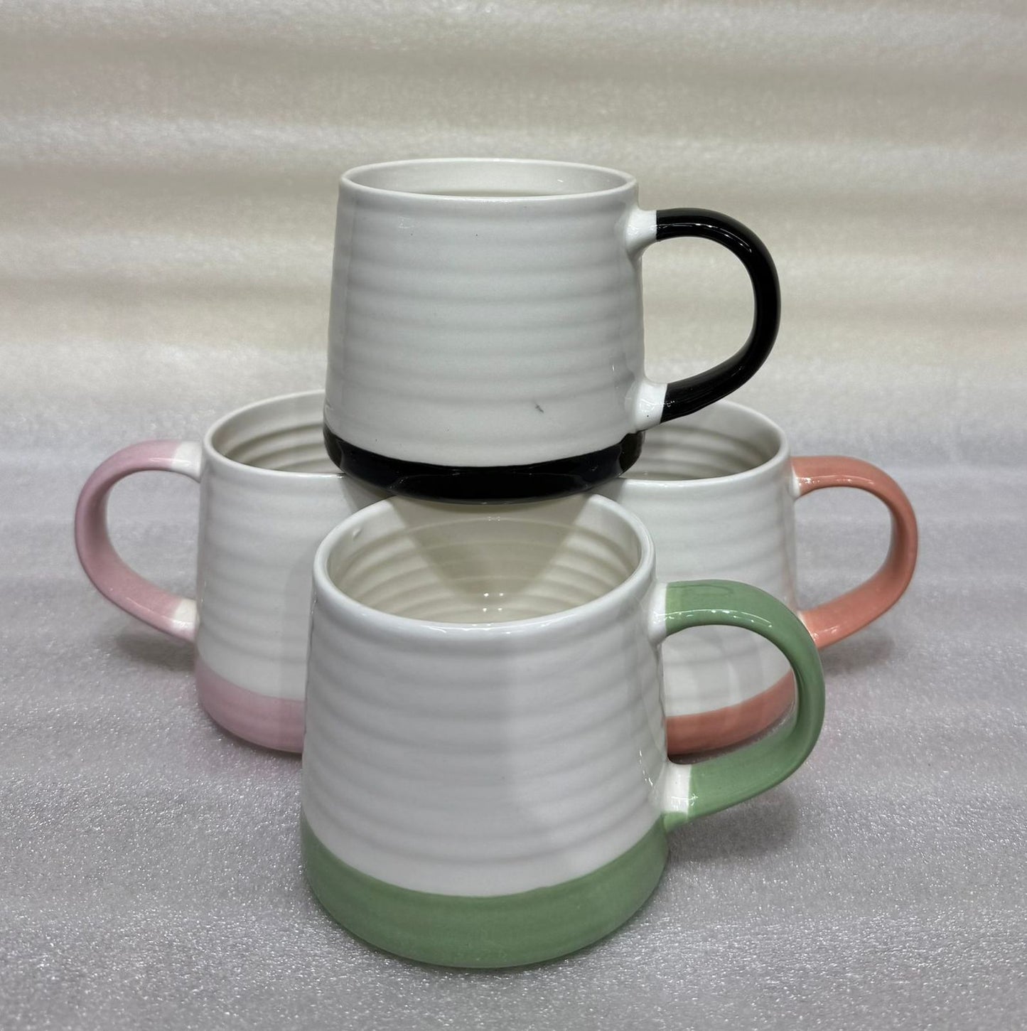 Modern Ribbed Pastel Ceramic Tea Mugs (Random Color)