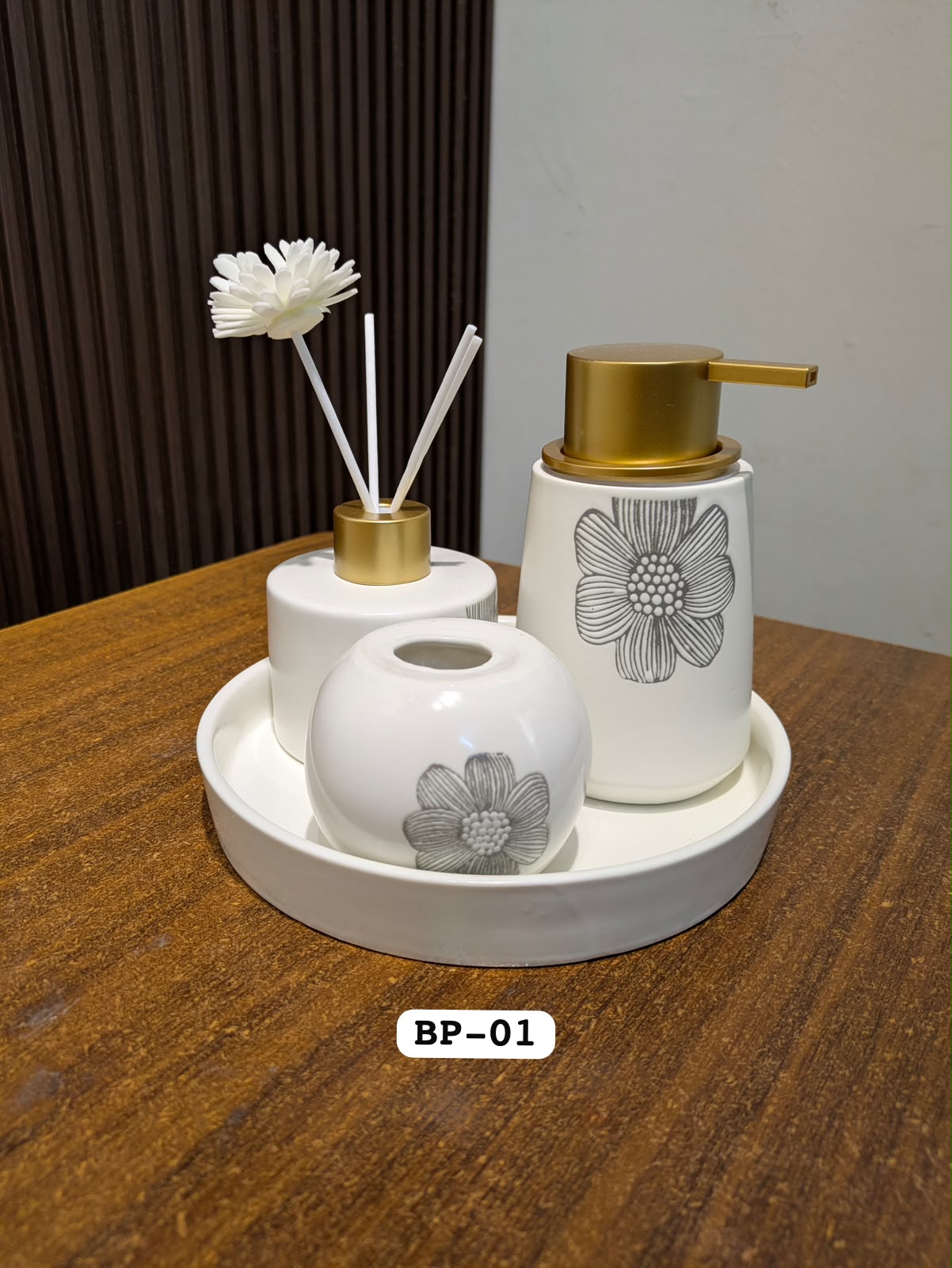 4-Piece Ceramic Bathroom Set - Ivory Floral Tray Kit