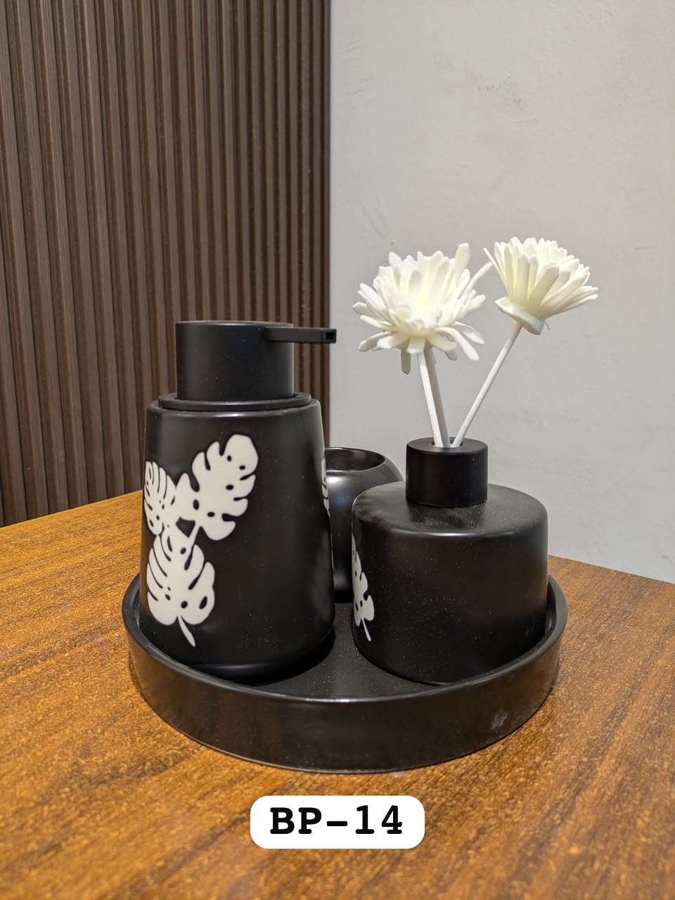 4-Piece Ceramic Bathroom Set - Black Monstera Tray Kit