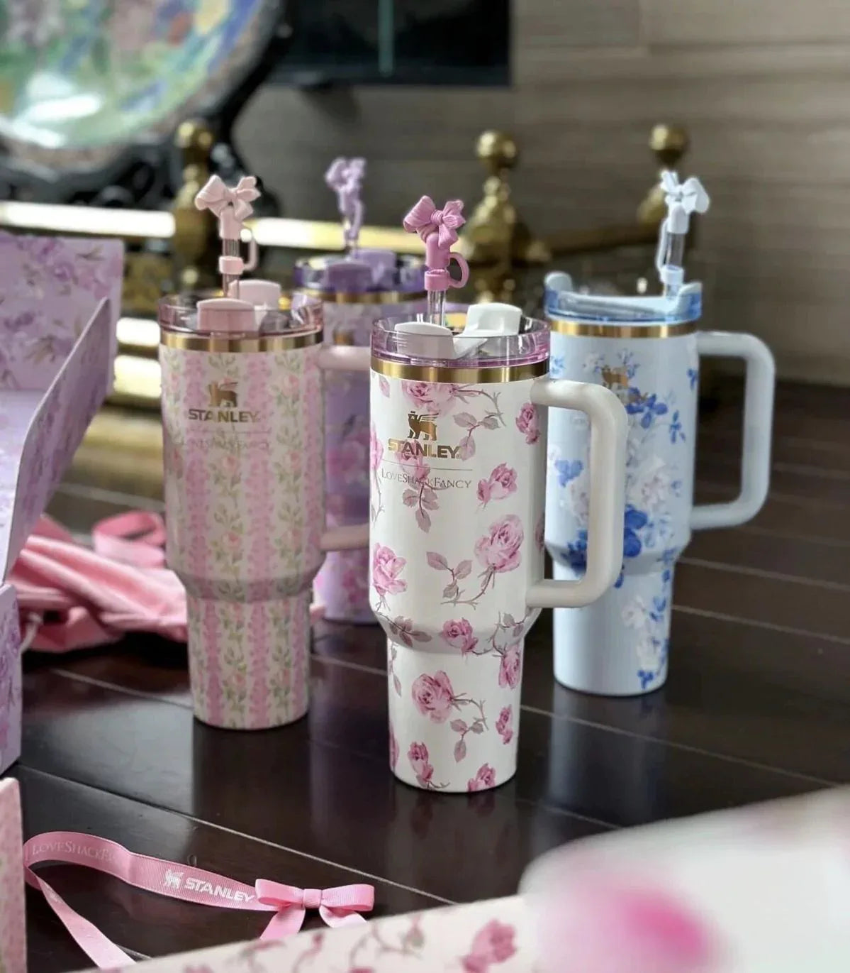 Stainless Steel Flower Tumbler - Floral Design, Durable & Stylish (1.18L) - Clarify.pk