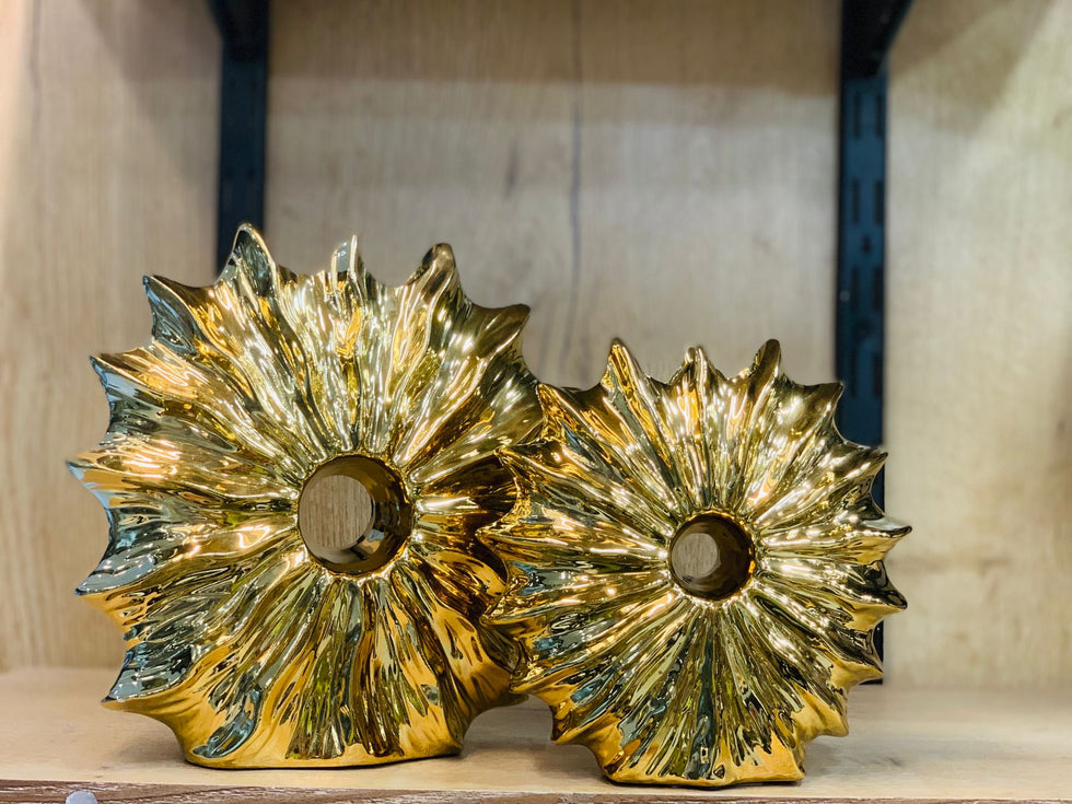 Golden Sunburst Ceramic Vase – Luxury Decor Centerpiece