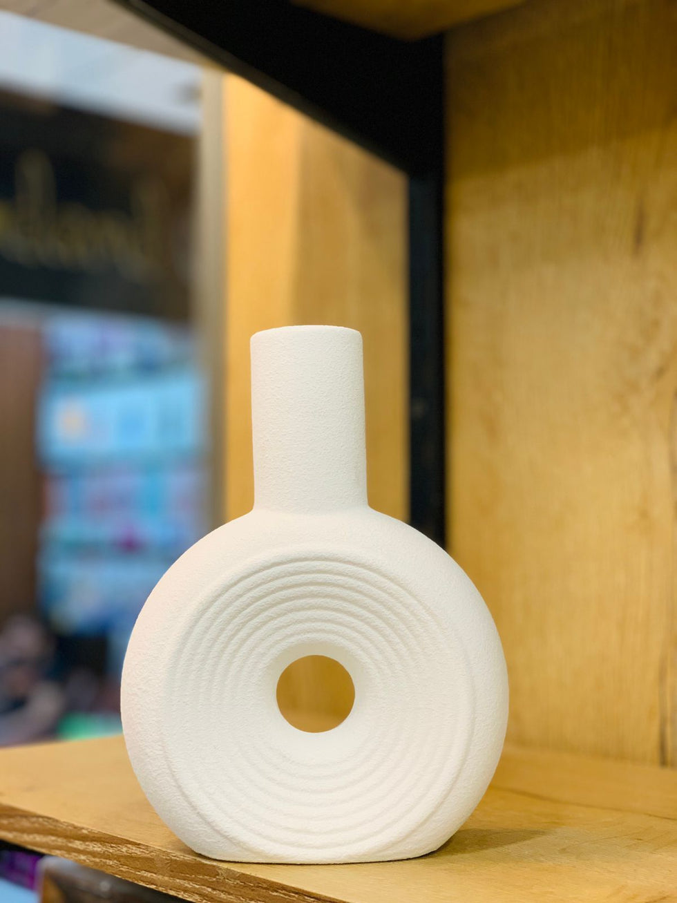 Modern Abstract White Ring Vase – Minimalist Decor