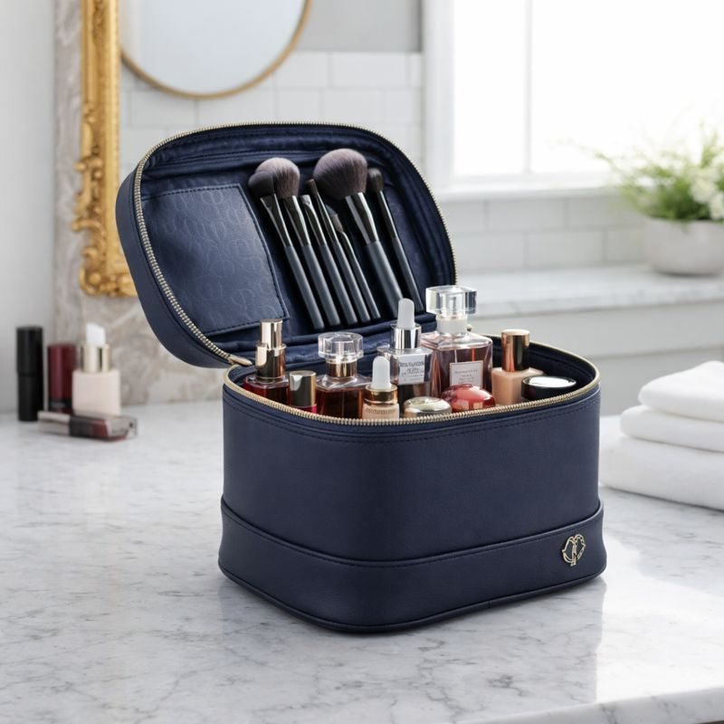 Luxury Makeup Storage Bag – Travel-Ready Organizer KT