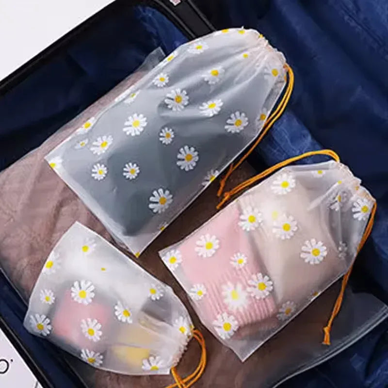 4 Piece Travel Storage Bags with Daisy Print - Clarify.pk