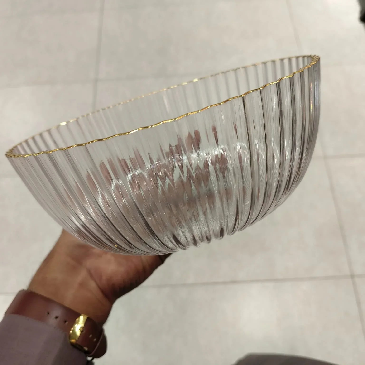 Acrylic Fruit Bowl – Transparent Modern Design - Clarify.pk