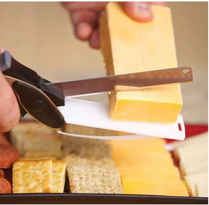 2-in-1 Clever Cutter Knife & Cutting Board
