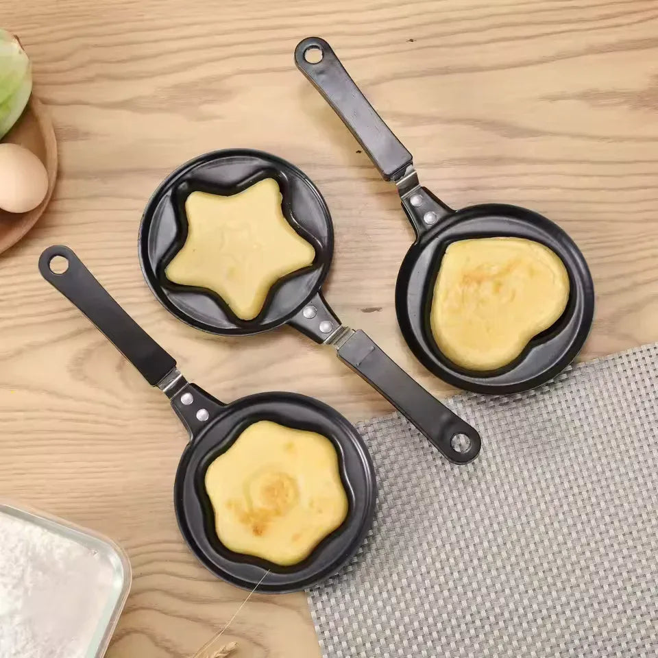 Creative Cartoon Mini Omelette Pan Set (random design )(each)