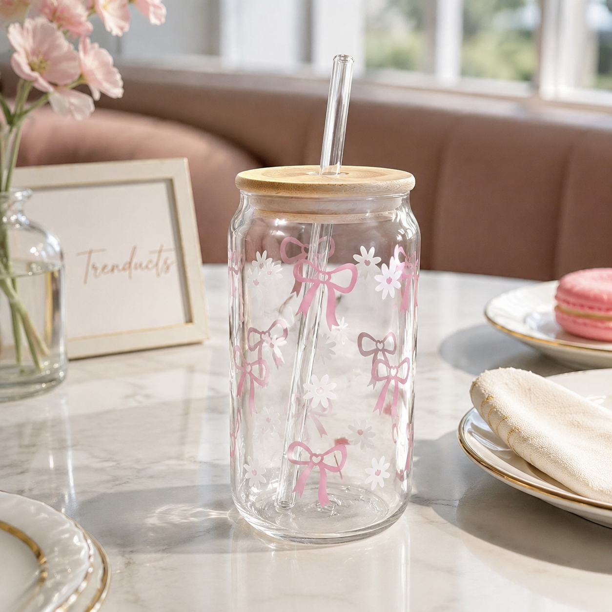 Cute Bow & Daisy Glass Sipper with Bamboo Lid