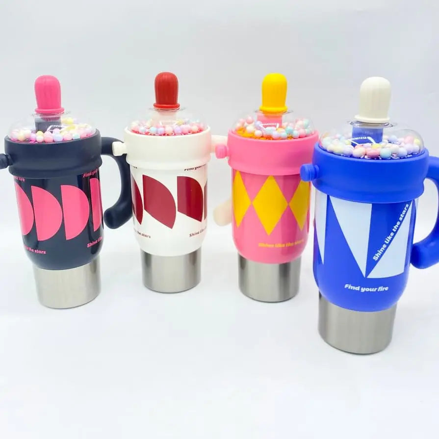 Insulated Sipper with Handle & Straw Lid – 750ml (Random Color)