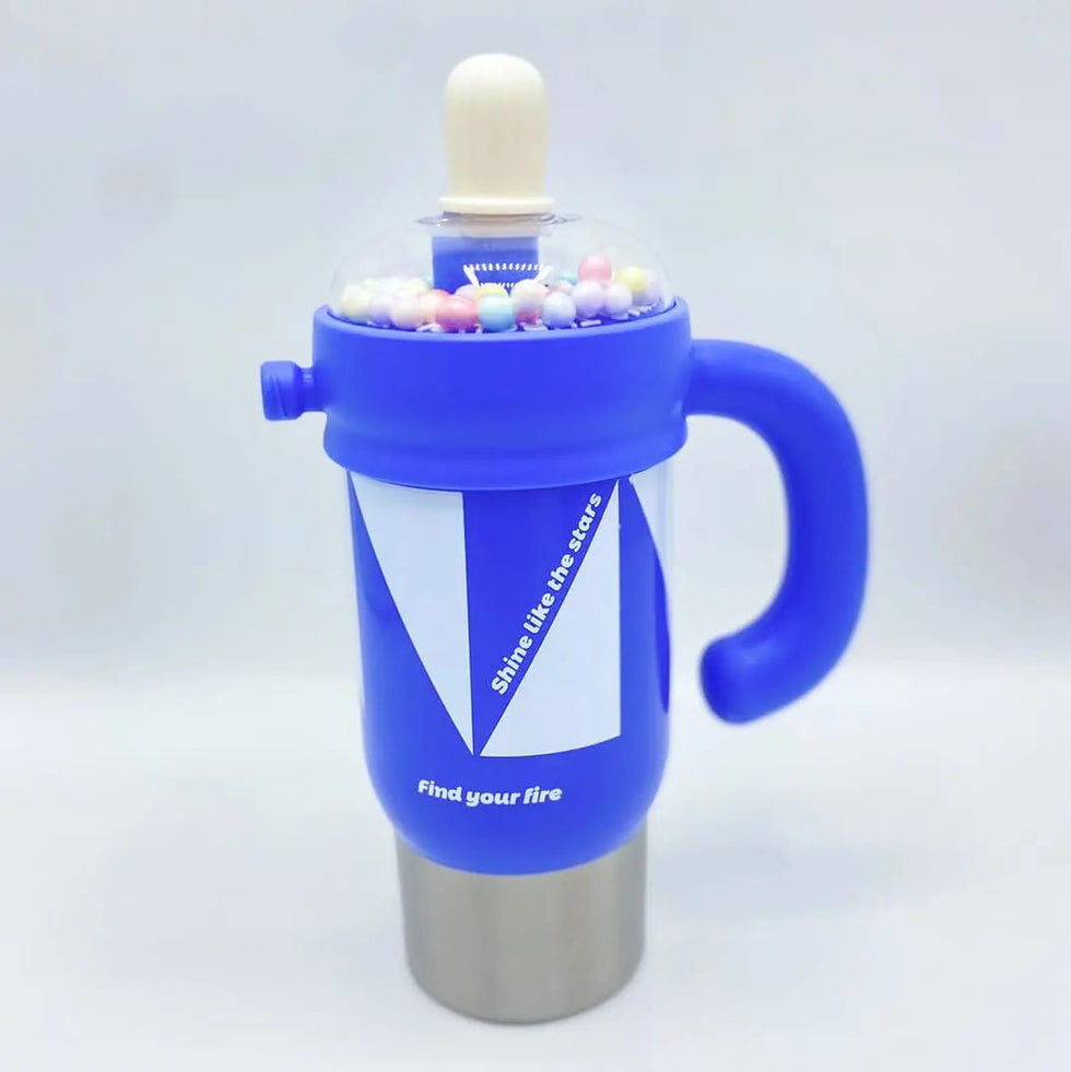 Insulated Sipper with Handle & Straw Lid – 750ml (Random Color)