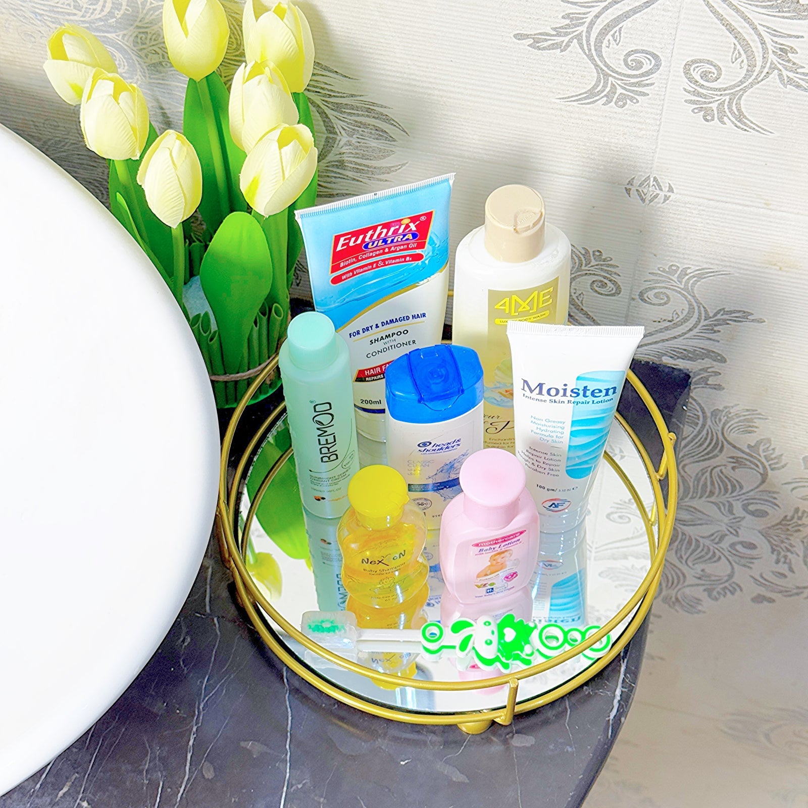 Glassy Golden Luxury Vanity Display Tray with Mirror Base