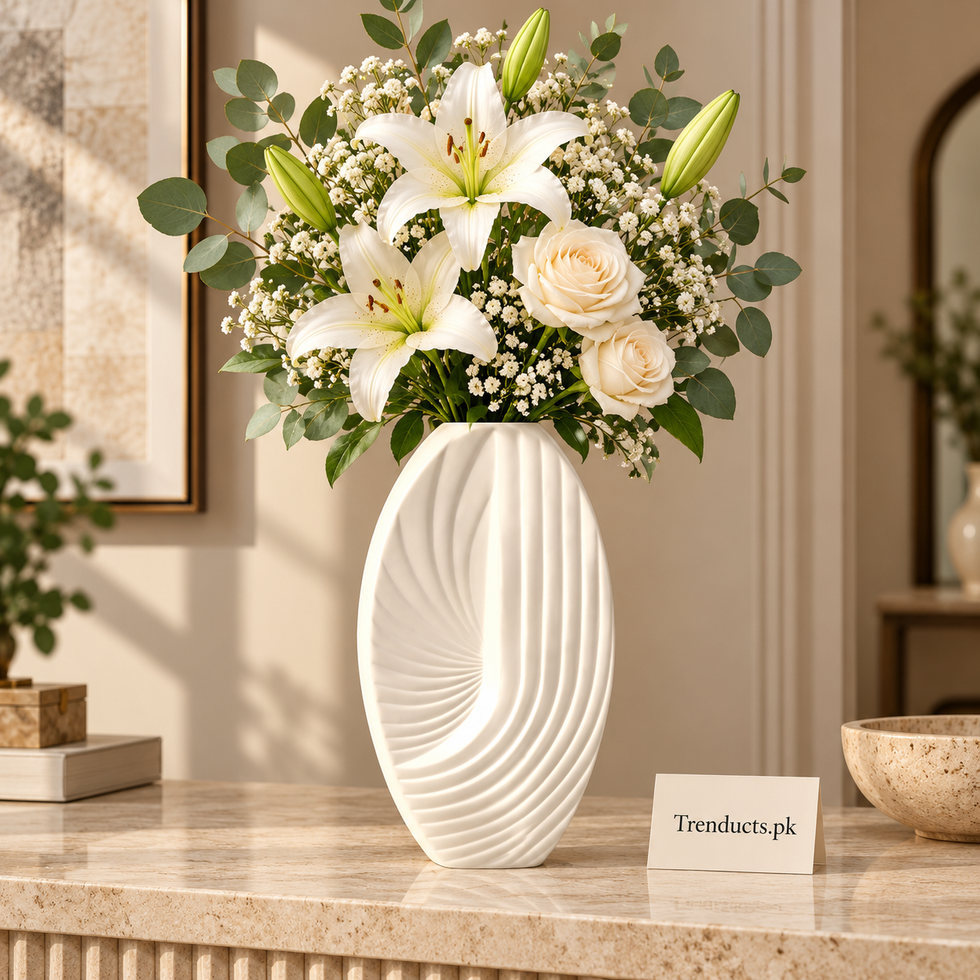 Leaf Ribbed Ceramic Flower Vase