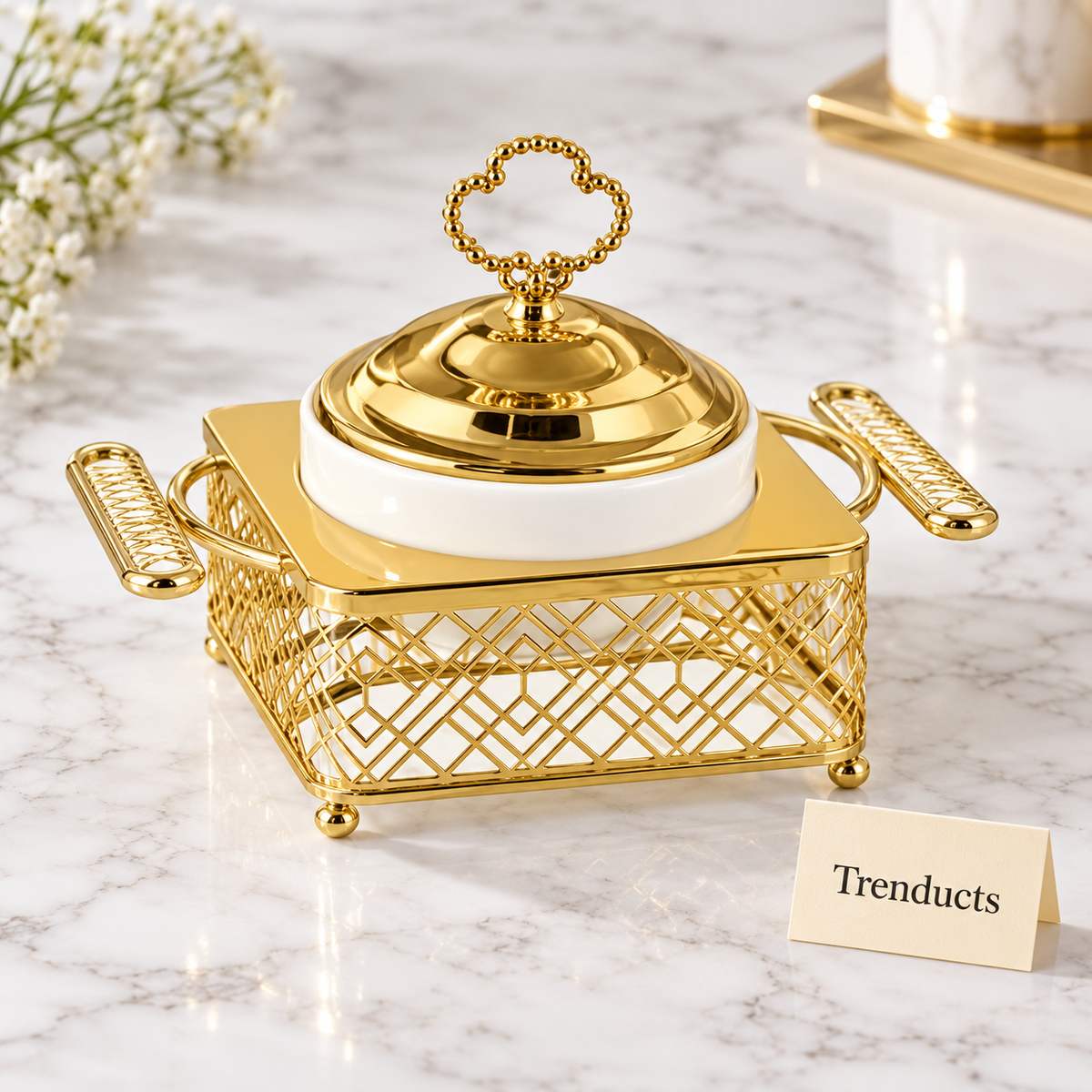 Brilliant 5″ Bowl with Lid and Gold Stand
