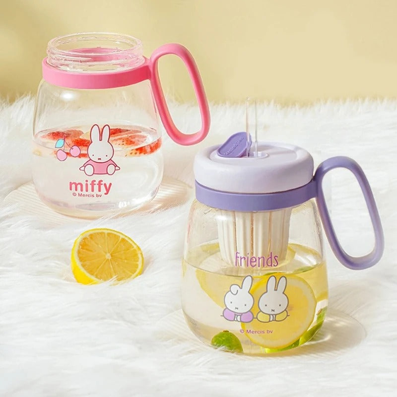 Premium 500ml Frosted Water Bottle – Leak-Proof Sports Straw Bottle with Integrated Carry Loop