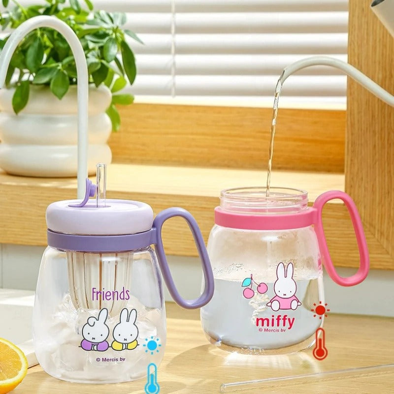 Premium 500ml Frosted Water Bottle – Leak-Proof Sports Straw Bottle with Integrated Carry Loop