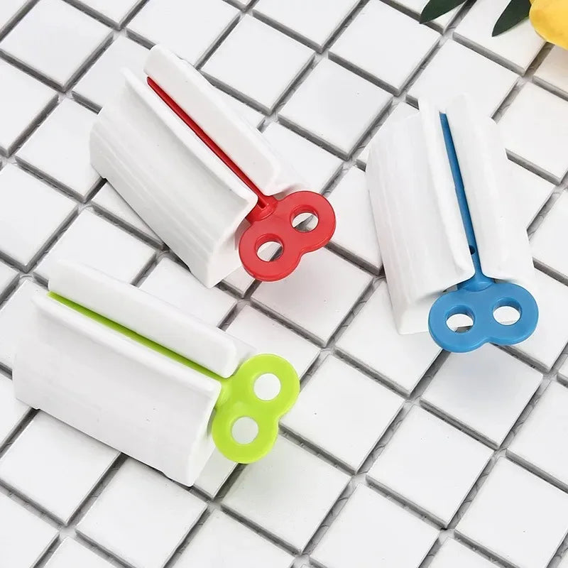 Manual Toothpaste Squeezer for Easy Use
